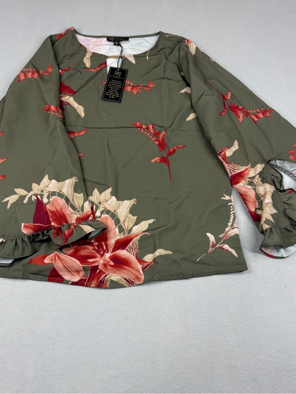 DG2 Diane Gilman Floral Bell Sleeve Blouse Womens Small Olive Boho NWT